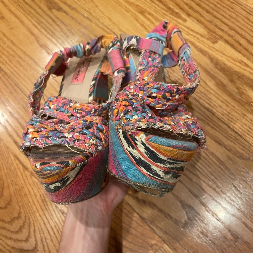 Colorful Betsey Johnson Woven Women's Wedge Sandals - Picture 5 of 8